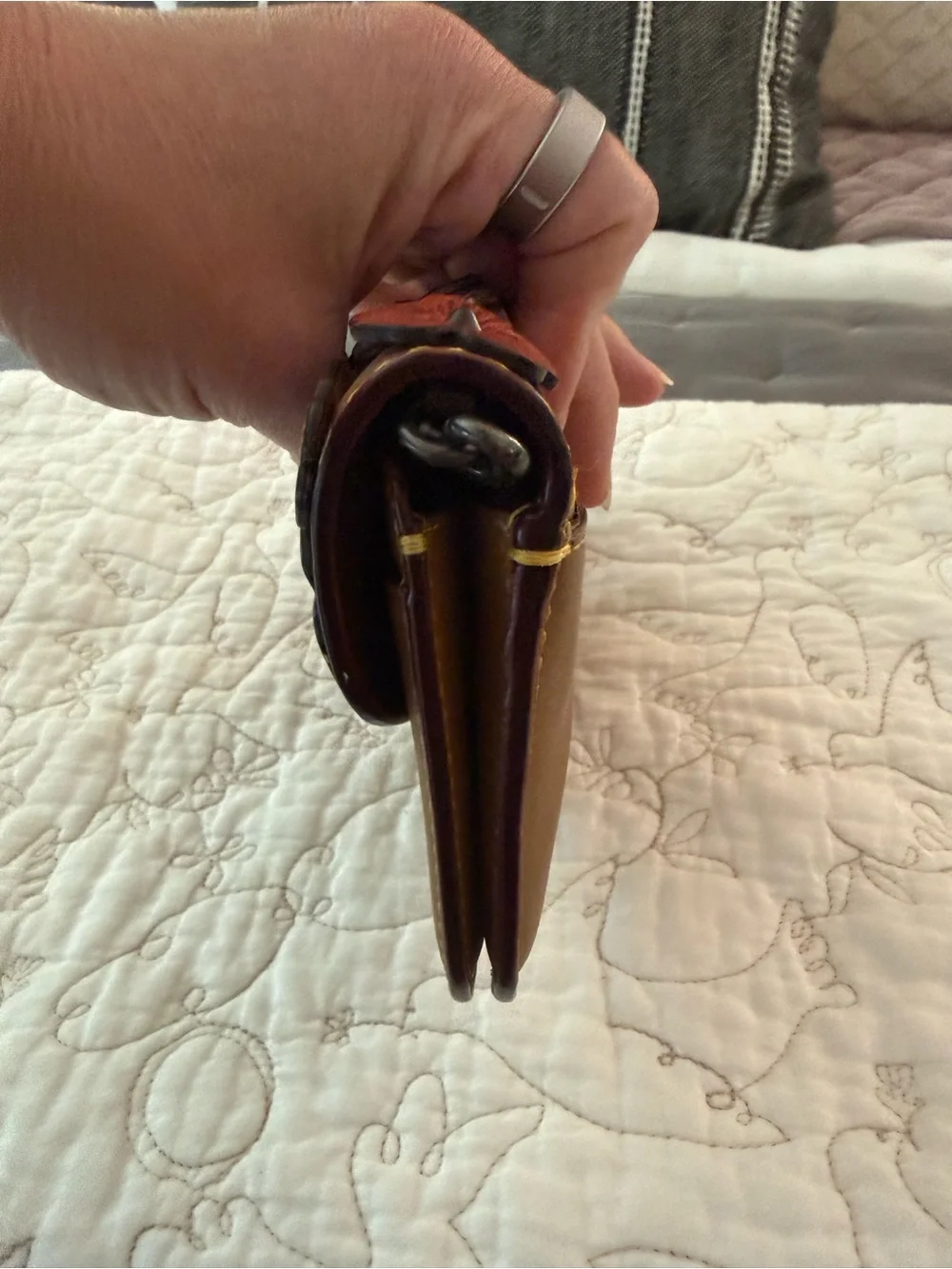 EUC Coach 1941 Wristlet Tea Rose Saddle - Picture 2 of 8